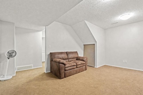 27 Templemont Drive Ne, Calgary, AB 