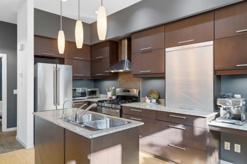 1-1911 28 Street Sw, Calgary, AB 