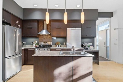 1-1911 28 Street Sw, Calgary, AB 
