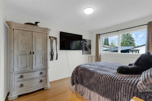 68 Haysboro Crescent Sw, Calgary, AB 
