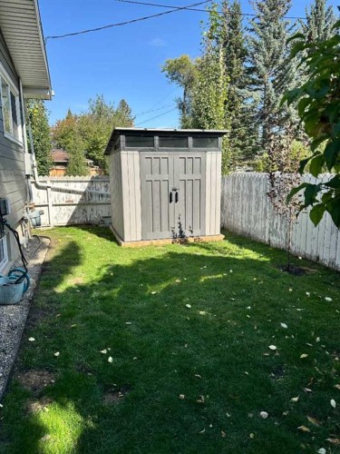68 Haysboro Crescent Sw, Calgary, AB 