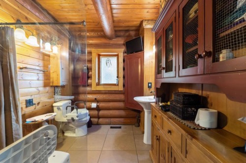 11-4147 Highway 587, Rural Mountain View County, AB 