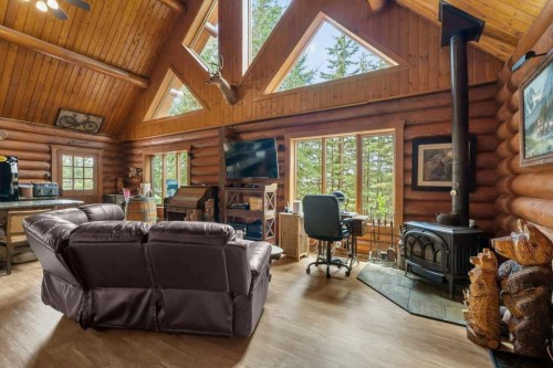 11-4147 Highway 587, Rural Mountain View County, AB 