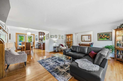 7804 7 Street Sw, Calgary, AB 
