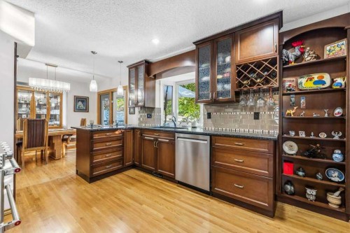 7804 7 Street Sw, Calgary, AB 