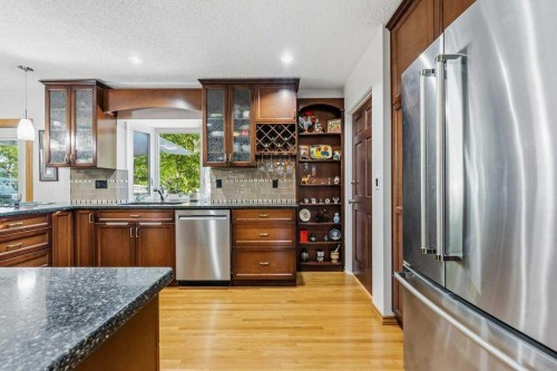 7804 7 Street Sw, Calgary, AB 
