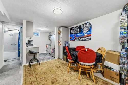 7804 7 Street Sw, Calgary, AB 