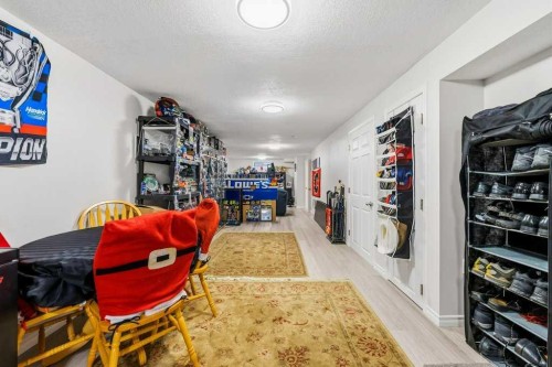 7804 7 Street Sw, Calgary, AB 