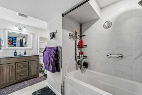 7804 7 Street Sw, Calgary, AB 