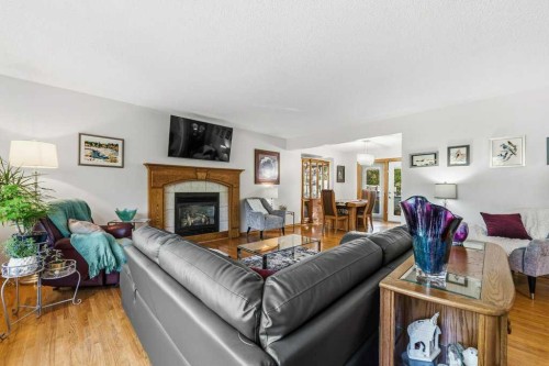 7804 7 Street Sw, Calgary, AB 
