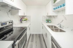 49-1055 72 Avenue NW Calgary, AB T2K 5S4