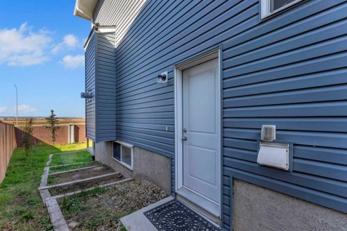 34 Redstone Cove Ne, Calgary, AB 