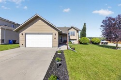 1212 2 Street NESundre, AB T0M 1X0
