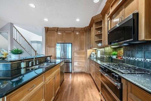 2222 26 Street Sw, Calgary, AB 