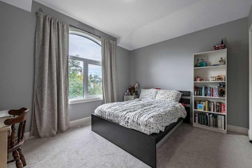 2222 26 Street Sw, Calgary, AB 