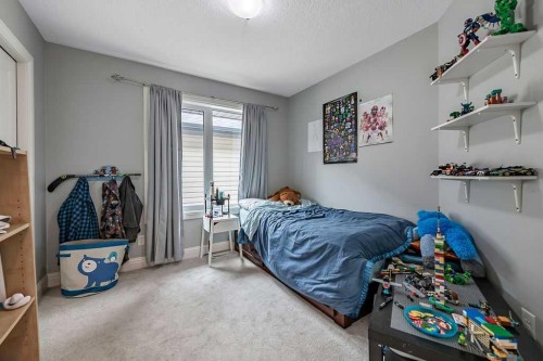 2222 26 Street Sw, Calgary, AB 