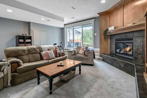 2222 26 Street Sw, Calgary, AB 