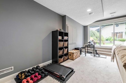 2222 26 Street Sw, Calgary, AB 