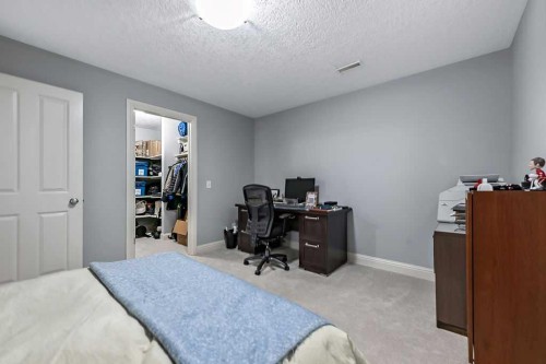 2222 26 Street Sw, Calgary, AB 
