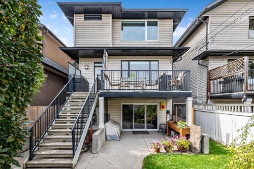 2222 26 Street Sw, Calgary, AB 