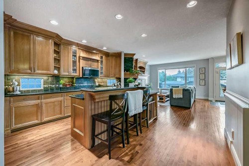 2222 26 Street Sw, Calgary, AB 