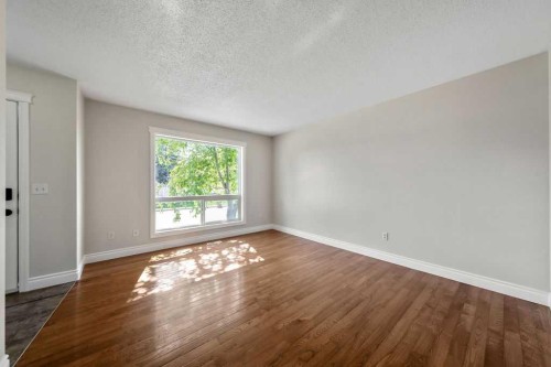 2508 72 Avenue Se, Calgary, AB 