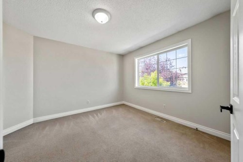 2508 72 Avenue Se, Calgary, AB 