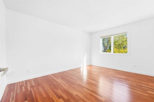 216 Coach Side Road Sw, Calgary, AB 