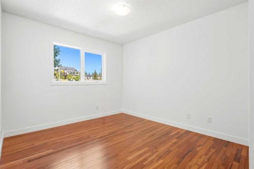 216 Coach Side Road Sw, Calgary, AB 
