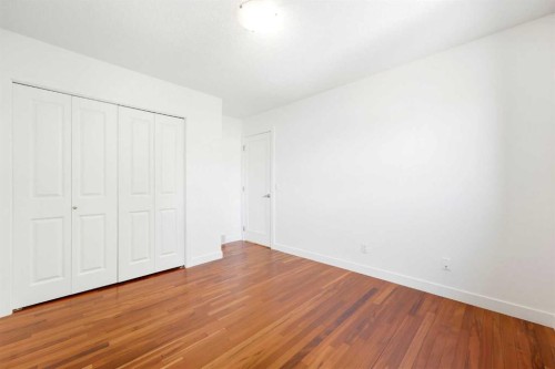 216 Coach Side Road Sw, Calgary, AB 