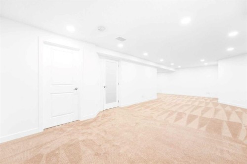 216 Coach Side Road Sw, Calgary, AB 