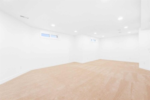 216 Coach Side Road Sw, Calgary, AB 