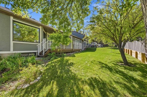 216 Coach Side Road Sw, Calgary, AB 
