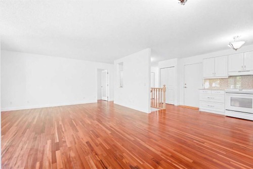 216 Coach Side Road Sw, Calgary, AB 
