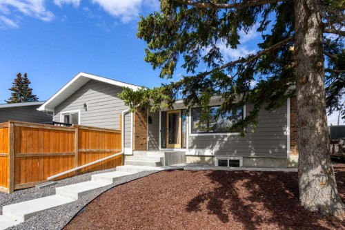 119 Silvercreek Close Nw, Calgary, AB 