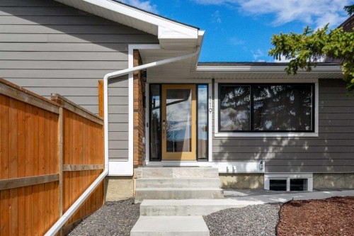 119 Silvercreek Close Nw, Calgary, AB 