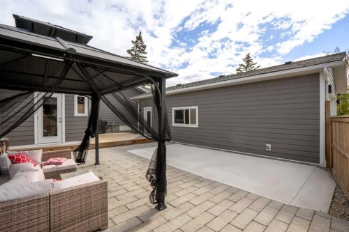 119 Silvercreek Close Nw, Calgary, AB 