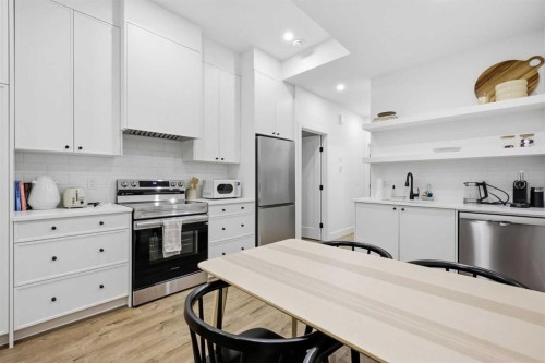 2417 31 Avenue Sw, Calgary, AB 