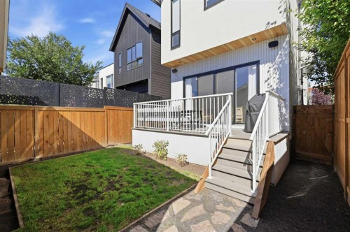 2417 31 Avenue Sw, Calgary, AB 