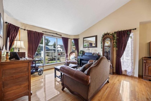 70 Balsam Crescent, Olds, AB 