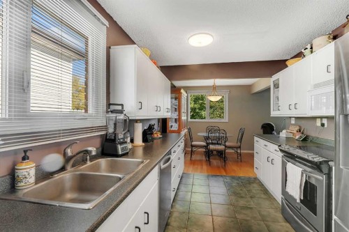 707 Fortalice Crescent Se, Calgary, AB 