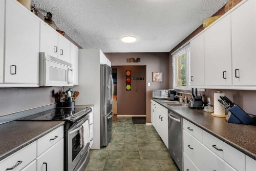 707 Fortalice Crescent Se, Calgary, AB 