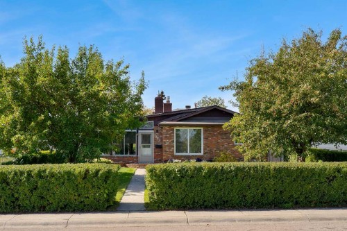 707 Fortalice Crescent Se, Calgary, AB 