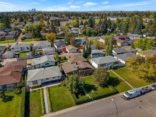 707 Fortalice Crescent Se, Calgary, AB 