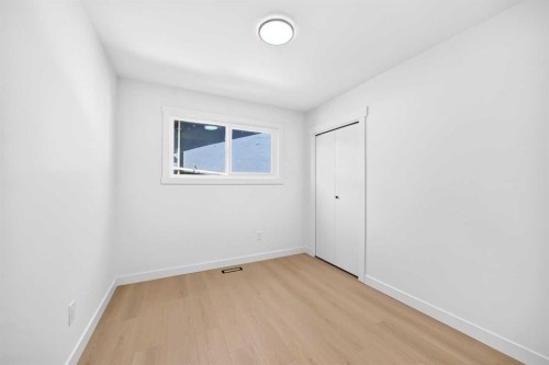 23 Penworth Crescent Se, Calgary, AB 