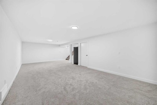23 Penworth Crescent Se, Calgary, AB 