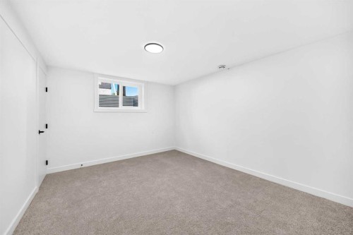 23 Penworth Crescent Se, Calgary, AB 