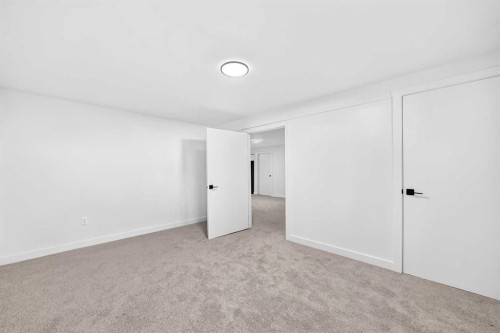 23 Penworth Crescent Se, Calgary, AB 