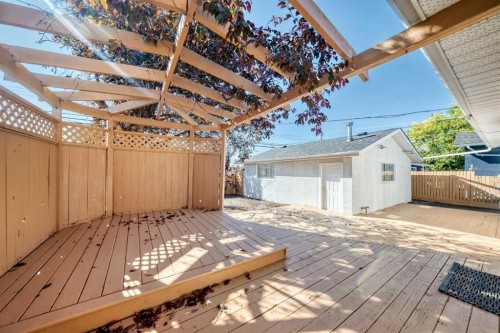 23 Penworth Crescent Se, Calgary, AB 