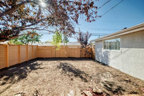 23 Penworth Crescent Se, Calgary, AB 
